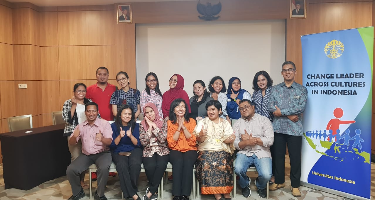 Kamis 17 Okt 2019 Berbakti Untukmu Negeri Indonesia | PHRD Jateng | FGD malam Tempat Hotel Chanti Semarang: Change Leader across culture in Indonesia 